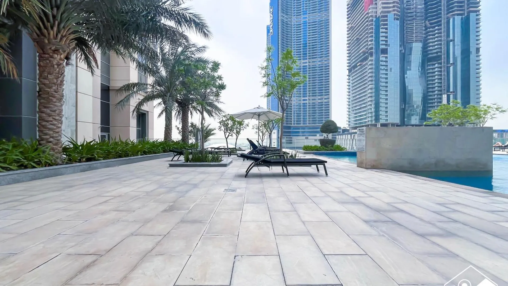 Business Bay 2Br In Amna Tower & Canal Views Dubai Apartment