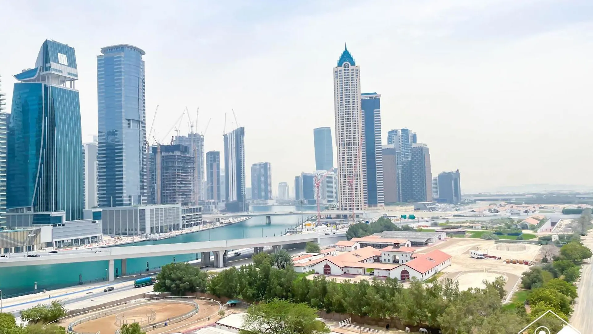 Business Bay 2Br In Amna Tower & Canal Views Dubai