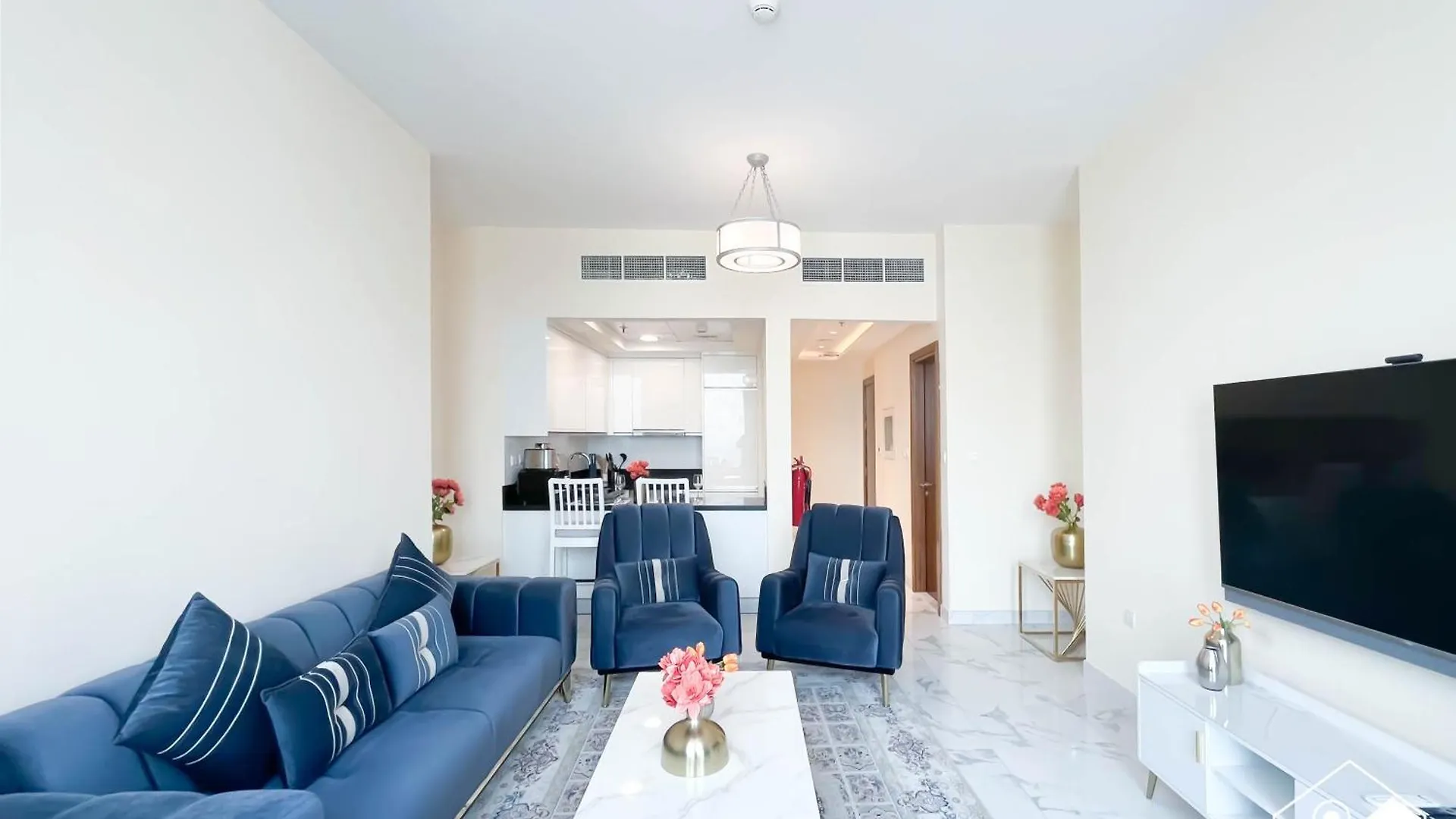 Business Bay 2Br In Amna Tower & Canal Views Dubai Apartment