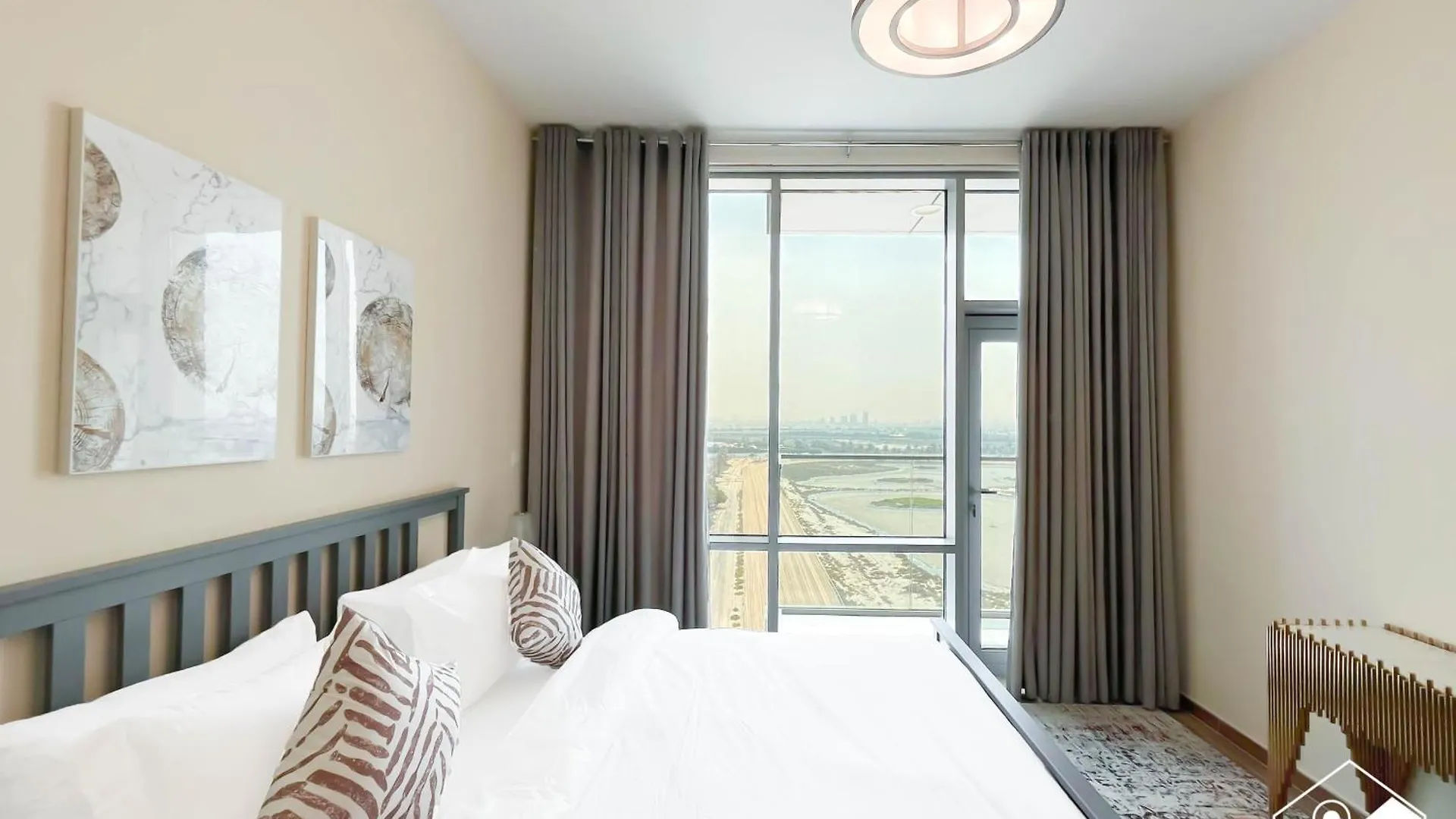 Apartment Business Bay 2Br In Amna Tower & Canal Views Dubai