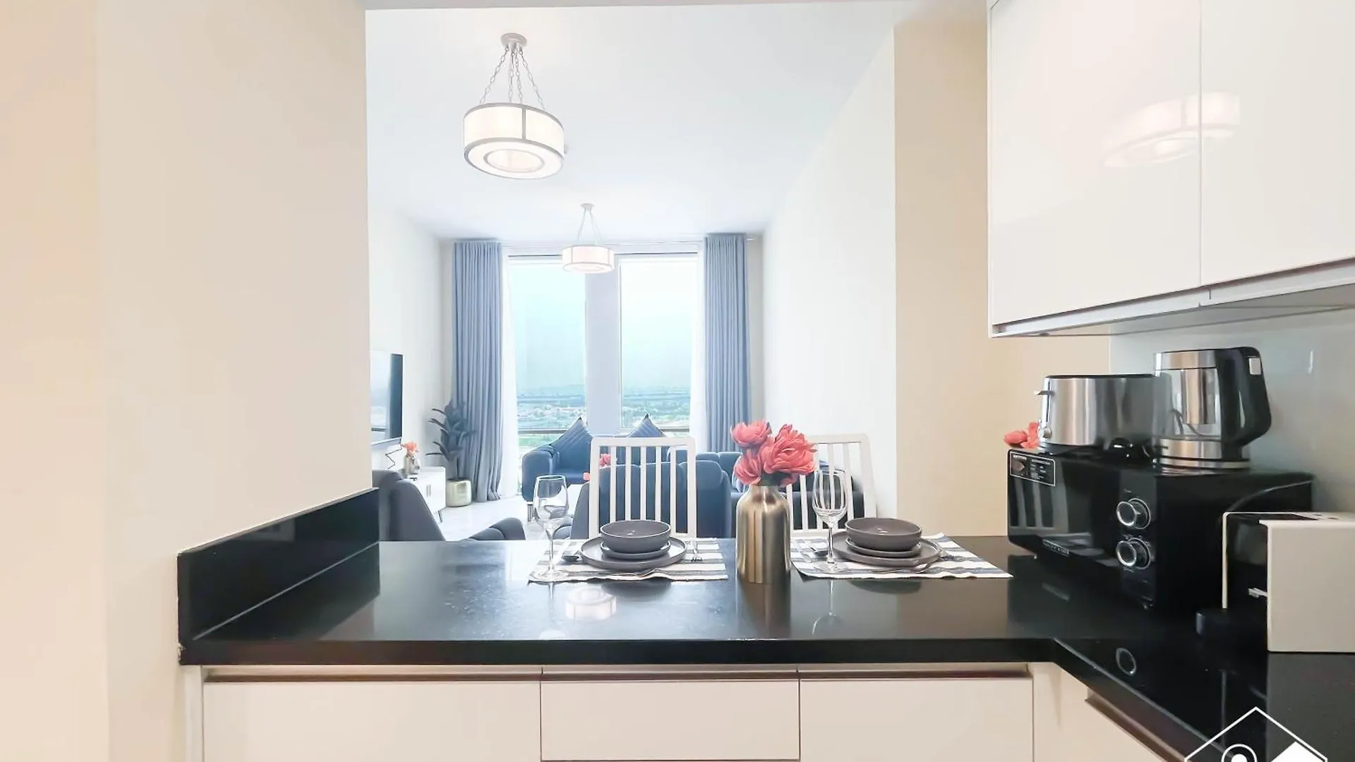 Business Bay 2Br In Amna Tower & Canal Views Dubaj 0*,