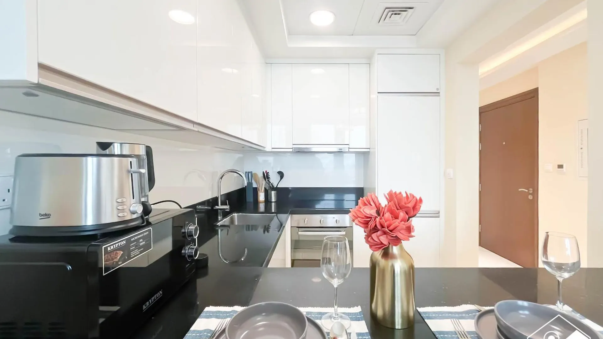 Apartmán Business Bay 2Br In Amna Tower & Canal Views Dubaj