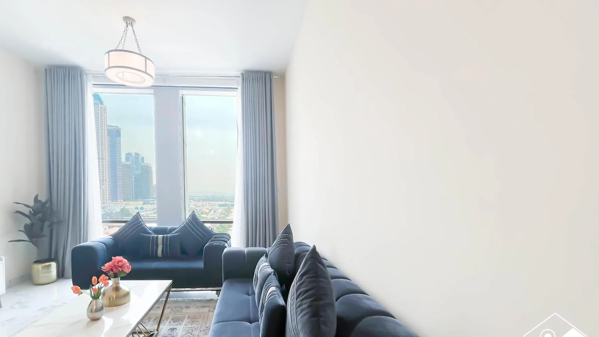 Apartmán Business Bay 2Br In Amna Tower & Canal Views Dubaj