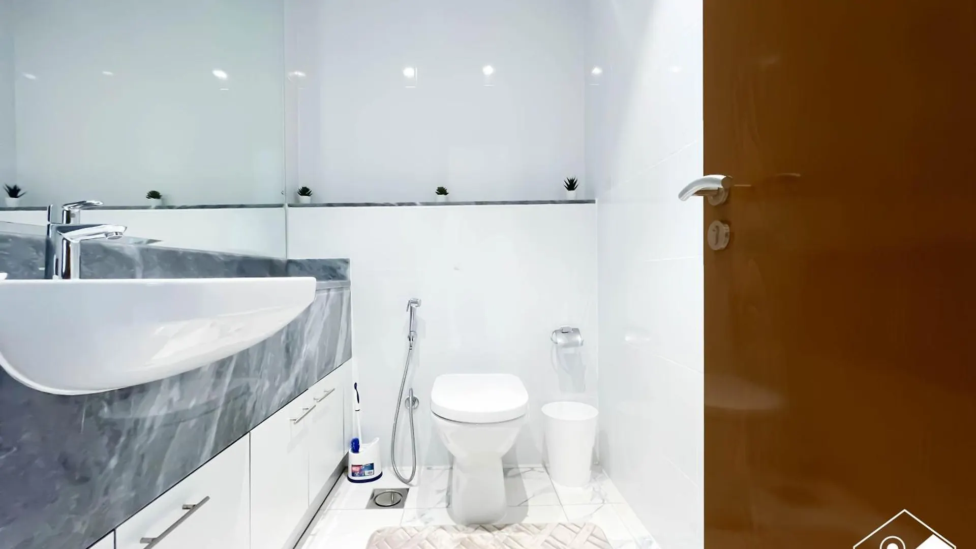 Business Bay 2Br In Amna Tower & Canal Views Dubaj 0*,  Spojené arabské emiráty