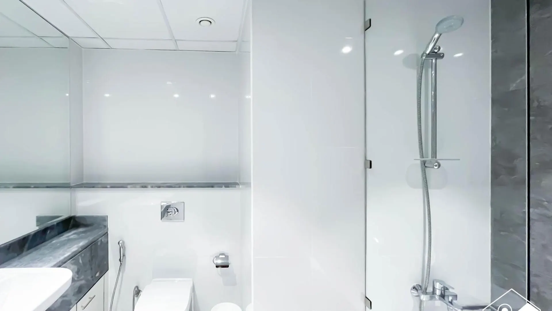 Business Bay 2Br In Amna Tower & Canal Views Dubaj Spojené arabské emiráty